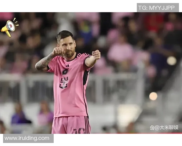 史上出牌最多的足球明星揭晓他们的传奇故事与精彩瞬间 史上出牌最多的足球明星揭晓他们的传奇故事与精彩瞬间