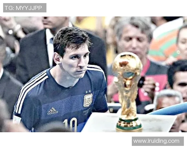 四五个字的足球明星背后的故事与成就解析