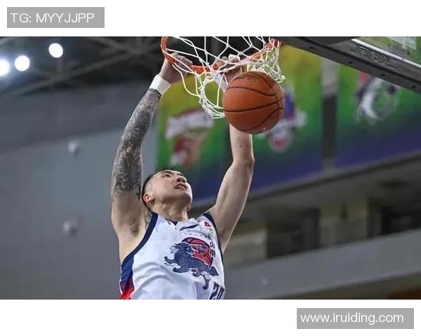 山东队对决上海队钱靖雯展现精彩篮球技艺的巅峰对抗赛 山东队对决上海队钱靖雯展现精彩篮球技艺的巅峰对抗赛