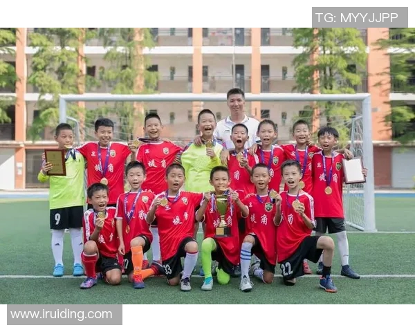 广州足球教练员培训提升计划助力青少年足球发展与教练素质提升